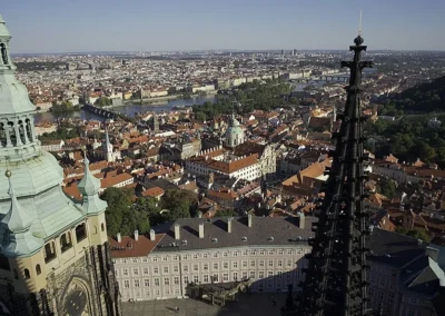 Výškové práce Praha a Středočeský kraj – profesionální čištění střechy tlakovou vodou