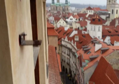 Výškové práce Praha a Středočeský kraj – profesionální čištění střechy tlakovou vodou